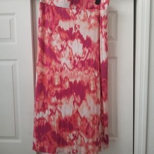 LAST CHANCE! Like new maxi skirt size XL